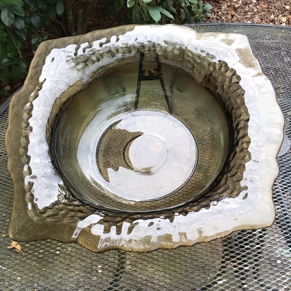 Vintage Made in Spain 100% Recycled Glass Serving Bowl / Green / 17x17 / Depth 5 - Picture 4 of 8